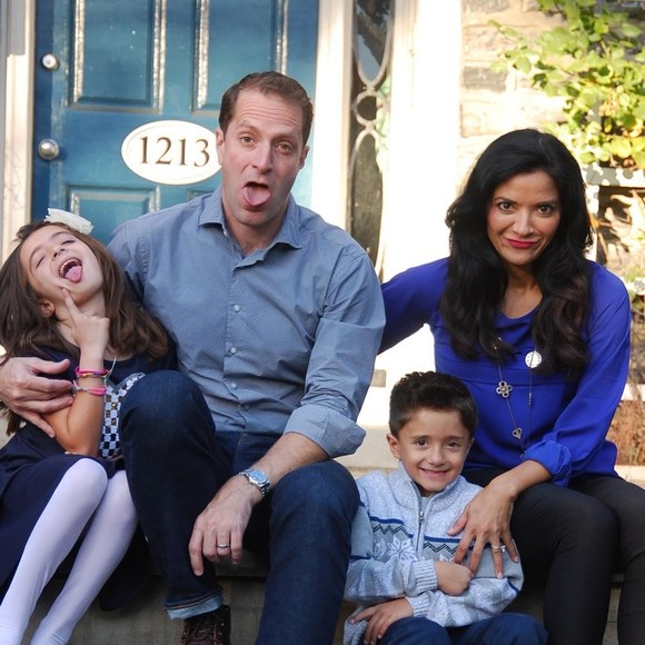 Meet your Posher, Selena - Picture 1 of 1